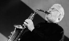The Cool Dissident: Lee Konitz and the Linear Genius of the Alto Saxophone